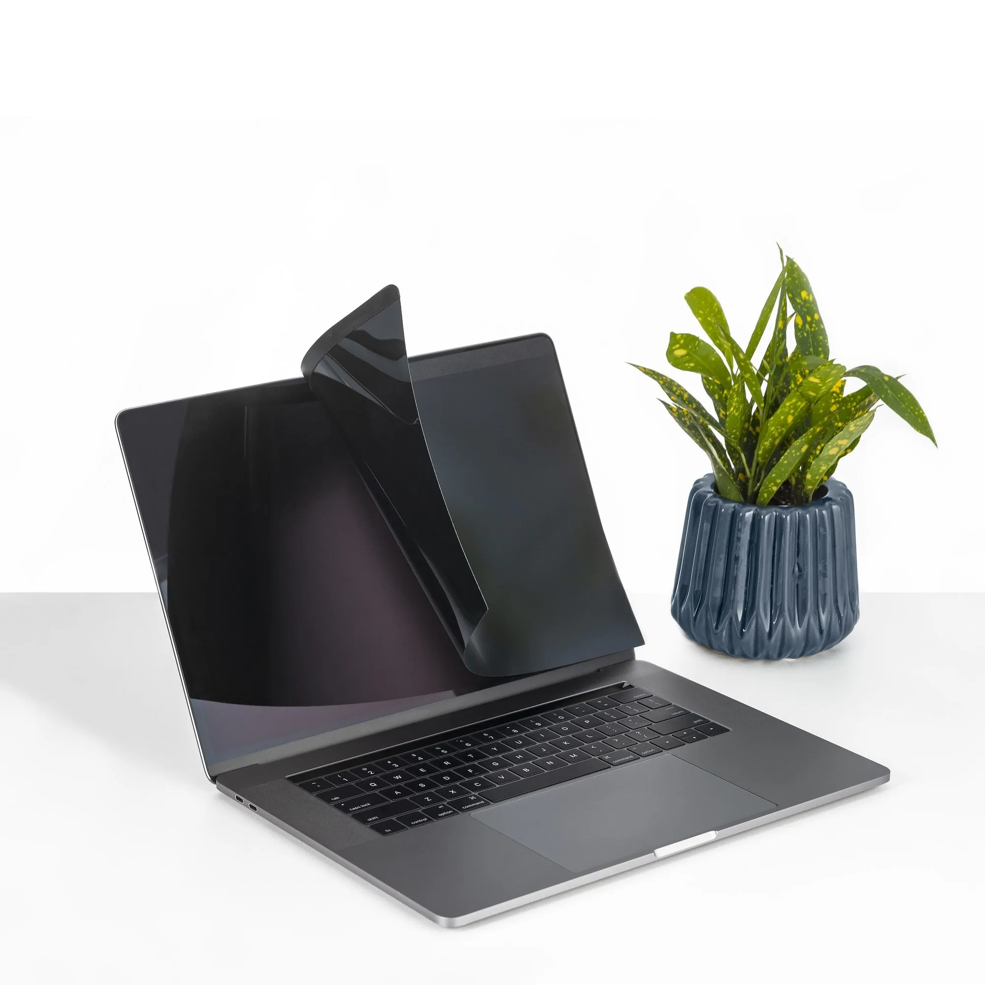 13In Laptop Privacy Screen