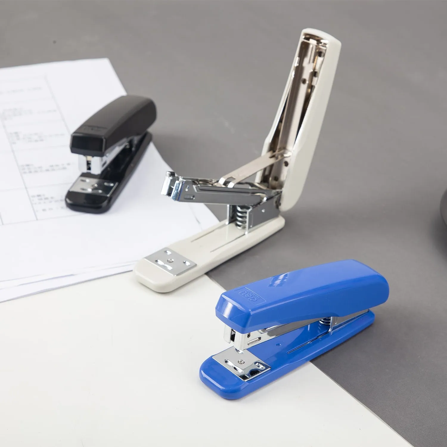 Deli Stapler Half Strip 25sheets